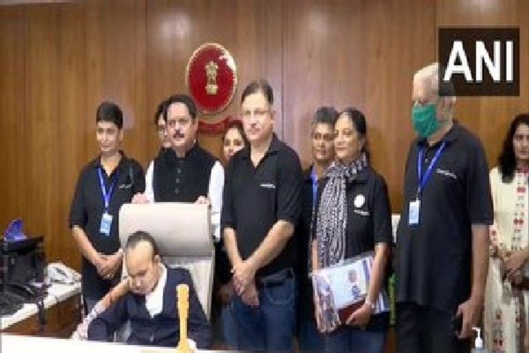 Gujarat: 11-Year-Old Girl With Brain Tumour Becomes Ahmedabad Collector For a Day